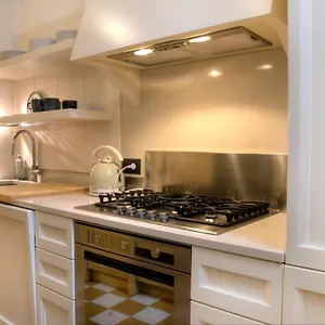  Apartment Lara 100m From Piazza Del Campo Italy